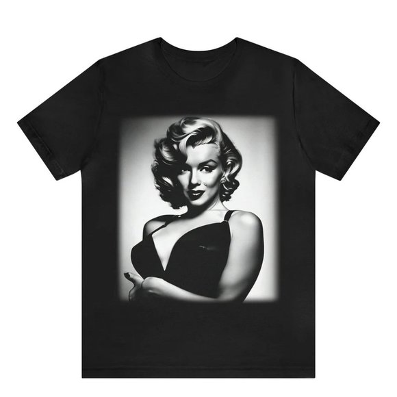Marilyn Monroe T-shirt, 4 season t shirt, vintage shirt, shirts for women - Picture 1 of 6